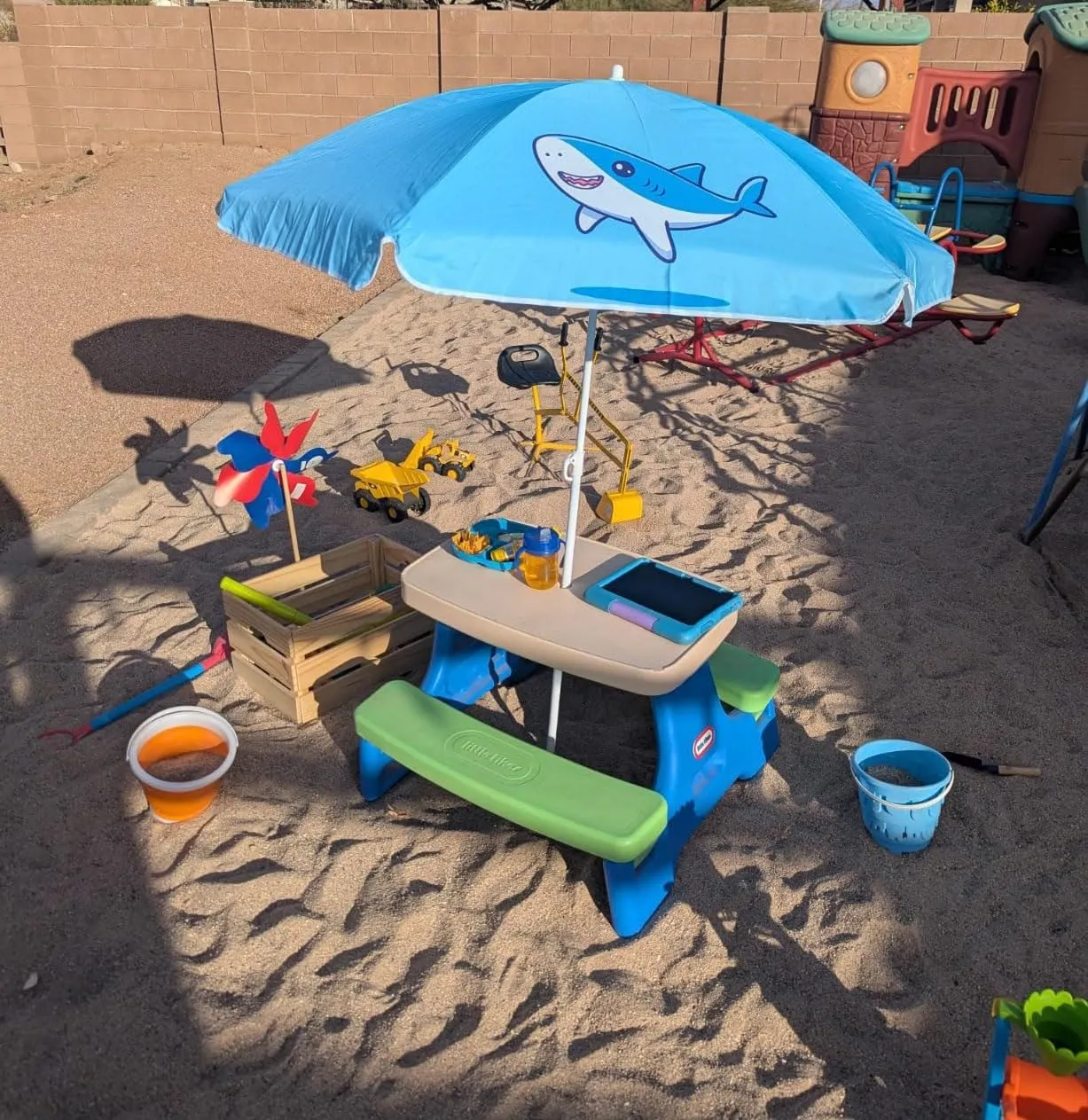 AMMSUN 5ft Seaside Umbrella for Sand Box Water Table - Kids Durable Umbrellas for children Picnic Beach Camping Garden Outdoor Play Shade (5ft Light Blue Shark)