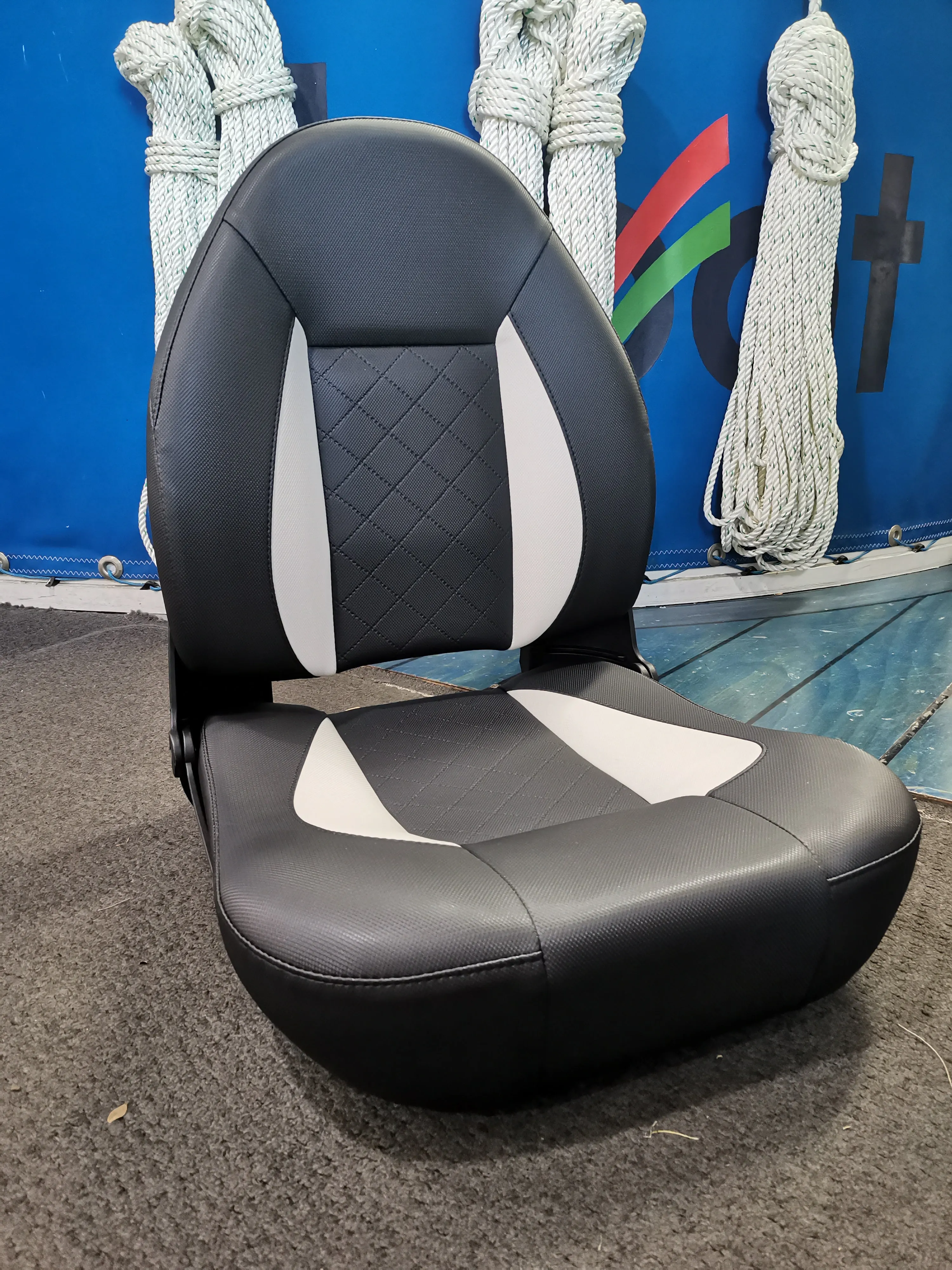 Axis Ranger High Back Pro Black and Grey/White