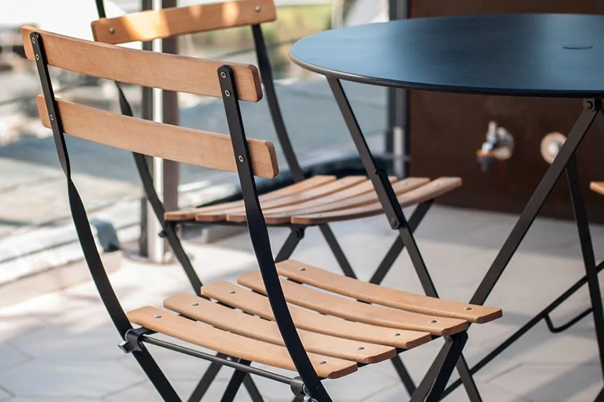 Bistro folding chair with beechwood slats white