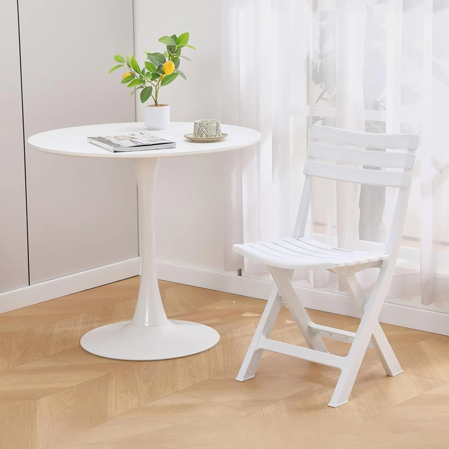 BOOSDEN Folding Plastic Chairs 4 Pack, Foldable Patio Stackable Chairs with Backrest for Outdoor Indoor Dining Party Wedding Event White