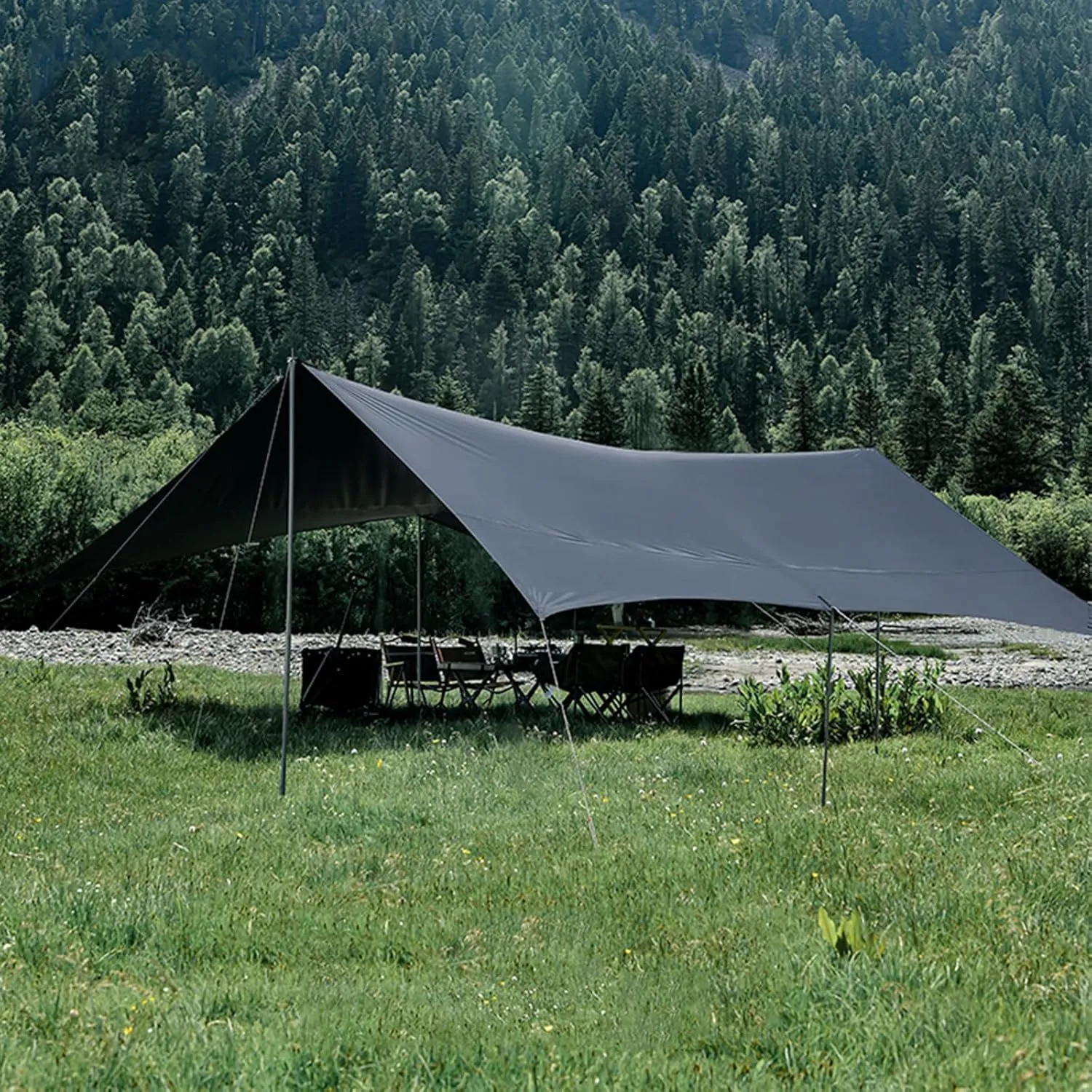 Camping Tarp with 4 Poles Backpacking Tarp Ultralight Hammock Rain Fly Tent Tarp 470cm X 490cm Waterproof Windproof Snowproof for Outdoor Adventure Hiking Tent Hammock,Black