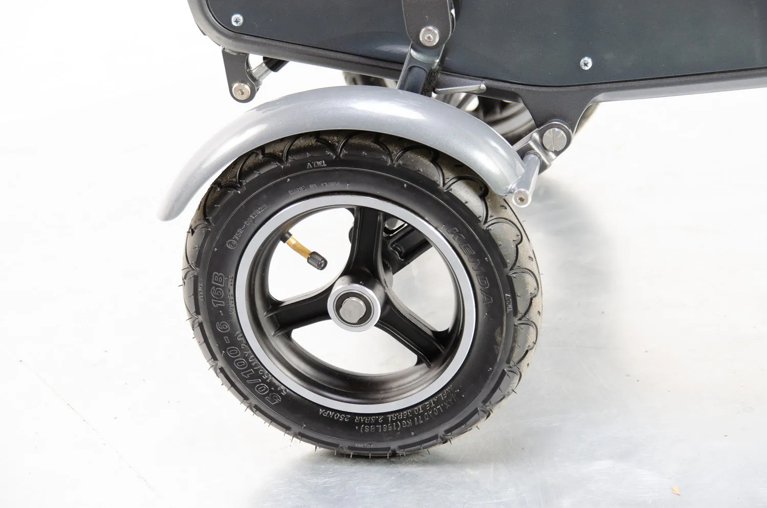 eFOLDI 8mph Lightweight Folding Mobility Scooter