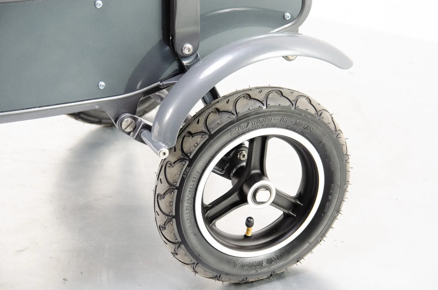 eFOLDI 8mph Lightweight Folding Mobility Scooter