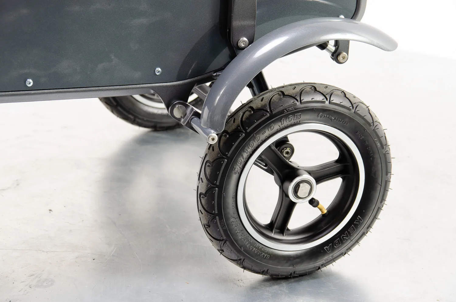 eFOLDI 8mph Lightweight Folding Mobility Scooter