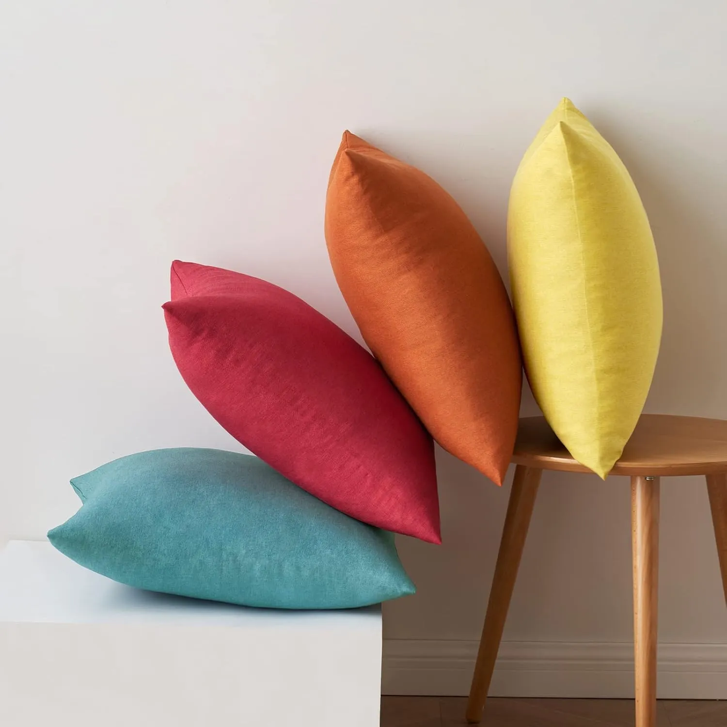 MIULEE Pack of 4 Decorative Outdoor Throw Pillow Covers Linen Waterproof Pillow Covers Farmhouse Cushion Cases for Patio Garden Tent Balcony Couch Sofa18x18 inch Red/Turquoise