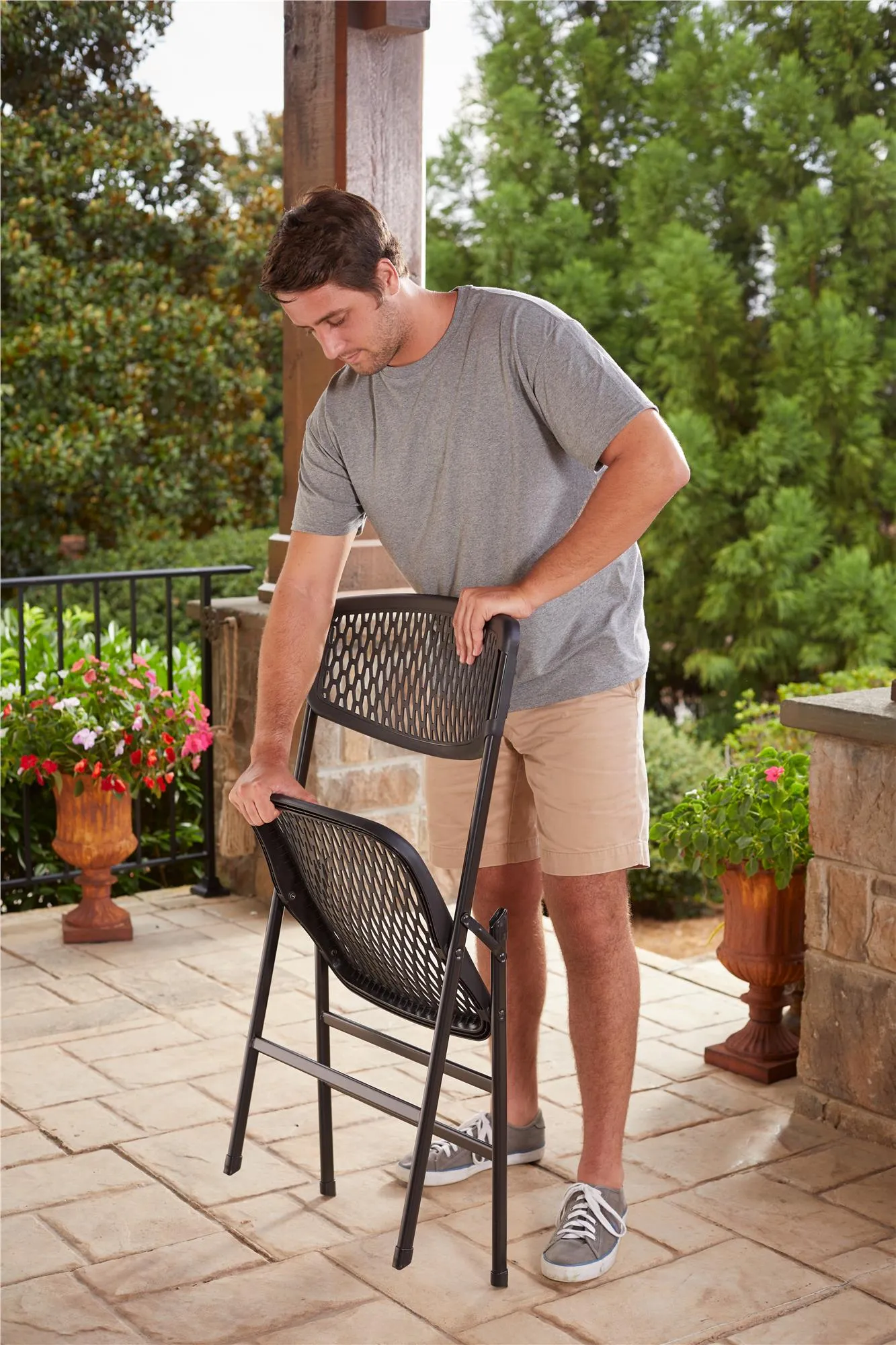 Ultra Comfort Commercial XL Plastic Folding Chair